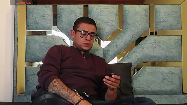 Nickk 21  online show from 05.15.26