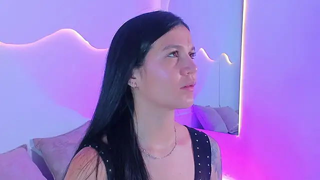 Snapshot of MiaMalcova__ chatting on 05.07.26 MiaMalcova online show from 05.07.26