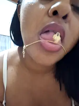 Ayla Phone online show from 04.28.26