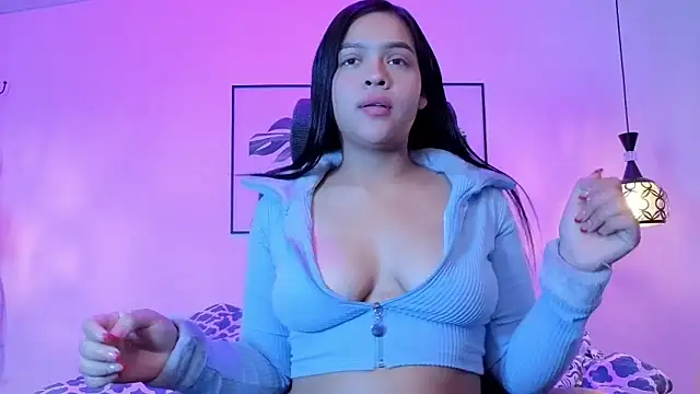 kyliejenner vg online show from 04.28.26