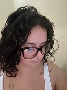 Snapshot of _lascivious chatting on 04.22.26 lascivious online show from 04.22.26