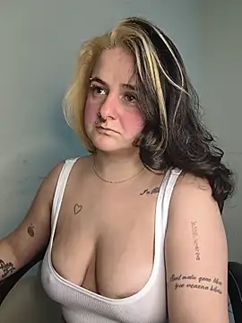 Snapshot of _lascivious chatting on 06.04.26 lascivious online show from 06.04.26