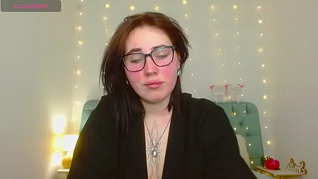 Shiraazsh  online show from 05.05.26