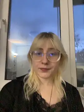 Blondie Picxel   online show from 04.21.26