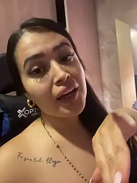 Snapshot of Sara_fun chatting on 11.11.25 Sara fun online show from 11.11.25