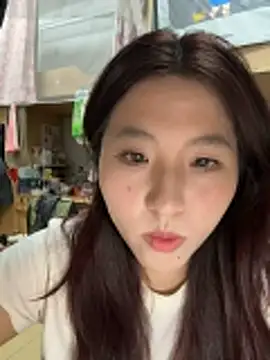 pinkouou online show from 04.17.26