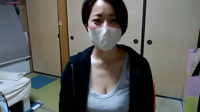 Snapshot of rin2432 chatting on 05.05.26 rin2432 online show from 05.05.26