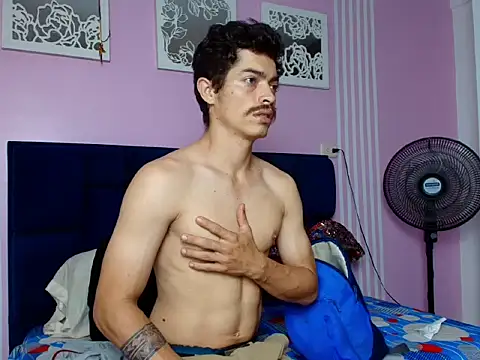 taylor Stele online show from 05.09.26