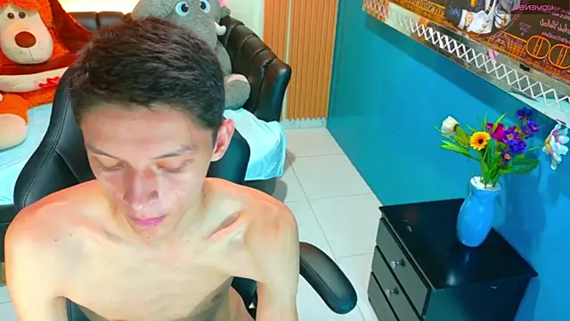 BlurEyes1 online show from 04.17.26