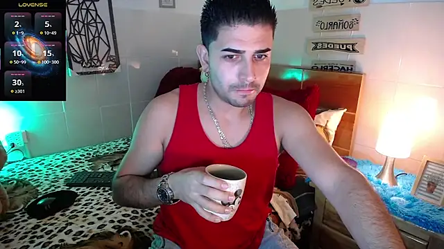 Snapshot of andders_ chatting on 06.18.26 andders online show from 06.18.26