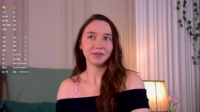 Suzaneey online show from 04.23.26