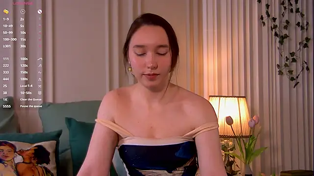 Suzaneey online show from 04.28.26