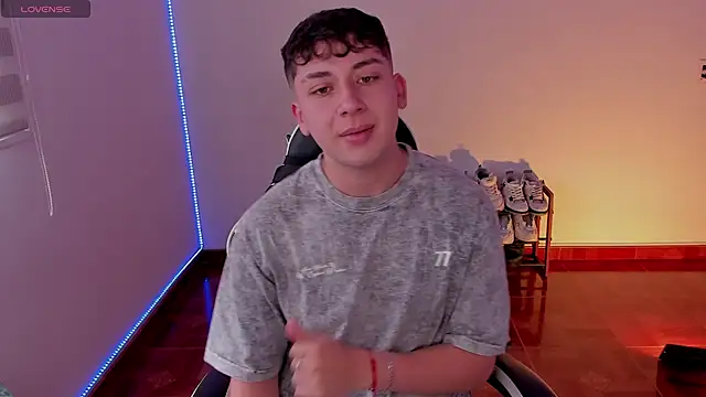 OLIVER K online show from 04.18.26