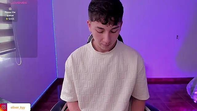 OLIVER K online show from 04.22.26