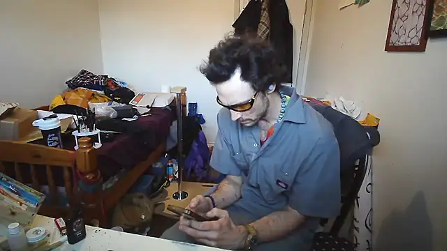 JohnnyMoves online show from 05.09.26