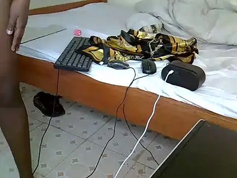 Minniemore online show from 04.18.26