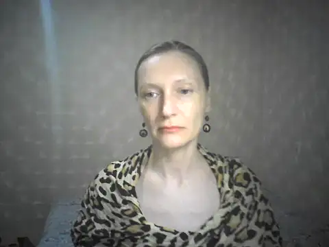 Snapshot of LunaBelle8 chatting on 04.30.26 LunaBelle8 online show from 04.30.26