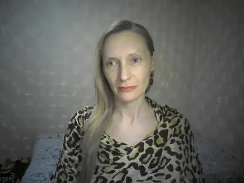 Snapshot of LunaBelle8 chatting on 05.02.26 LunaBelle8 online show from 05.02.26