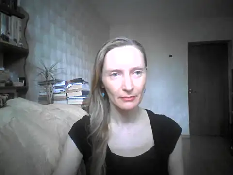 Snapshot of LunaBelle8 chatting on 05.05.26 LunaBelle8 online show from 05.05.26