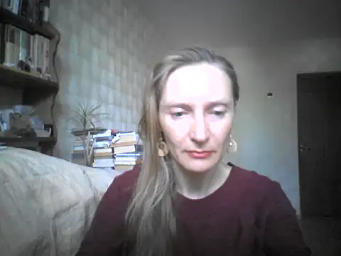 Snapshot of LunaBelle8 chatting on 05.14.26 LunaBelle8 online show from 05.14.26