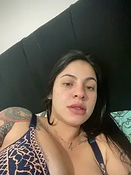Snapshot of Livia-cortez chatting on 05.16.26 Livia-cortez online show from 05.16.26