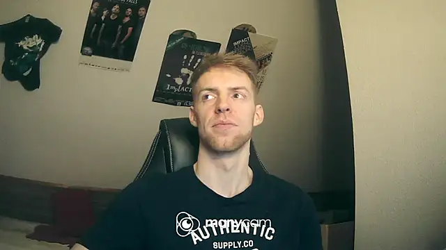 Snapshot of Milkyman7 chatting on 12.14.24 Milkyman7 online show from 12.14.24