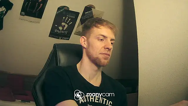 Snapshot of Milkyman7 chatting on 12.22.24 Milkyman7 online show from 12.22.24