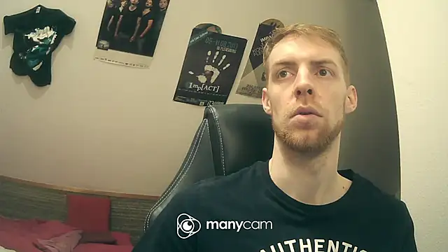 Snapshot of Milkyman7 chatting on 12.24.24 Milkyman7 online show from 12.24.24