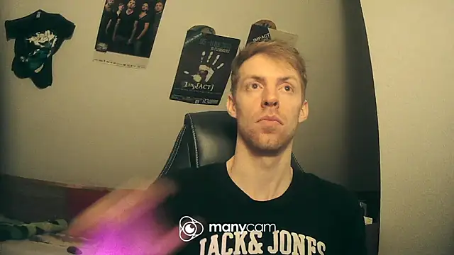 Snapshot of Milkyman7 chatting on 01.18.25 Milkyman7 online show from 01.18.25