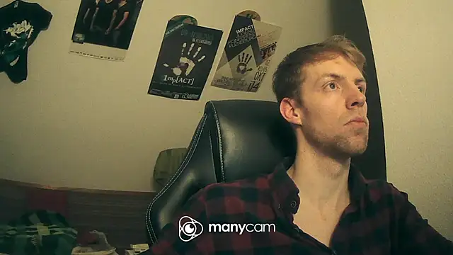 Snapshot of Milkyman7 chatting on 02.01.25 Milkyman7 online show from 02.01.25