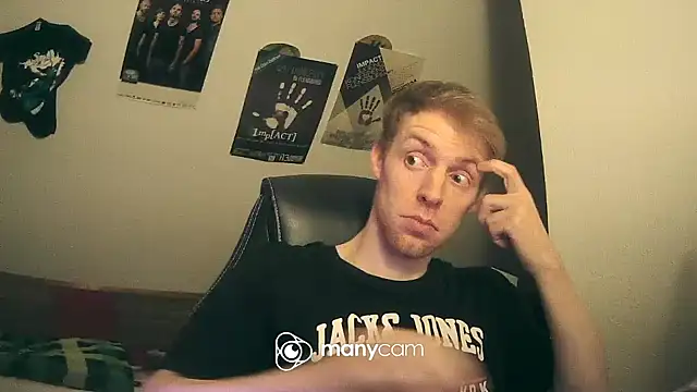 Snapshot of Milkyman7 chatting on 02.08.25 Milkyman7 online show from 02.08.25