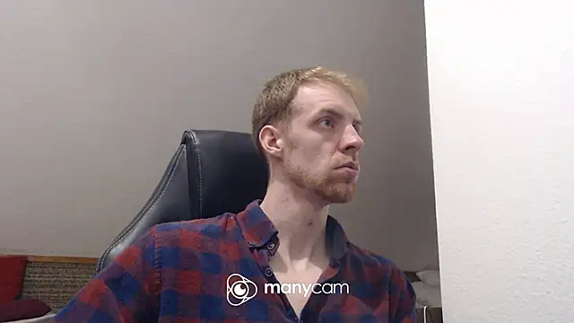 Snapshot of Milkyman7 chatting on 09.13.25 Milkyman7 online show from 09.13.25