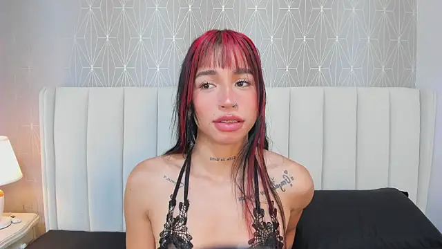 Snapshot of Tori_Gaviria chatting on 05.03.26 Tori Gaviria online show from 05.03.26