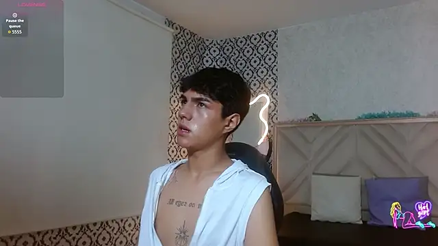 Snapshot of Damian_tay chatting on 06.19.26 Damian tay online show from 06.19.26