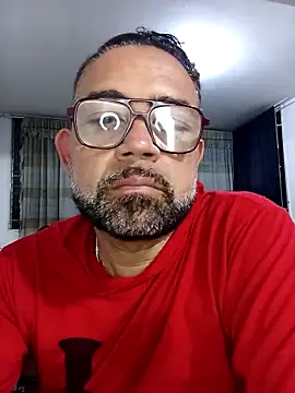 Snapshot of CarlossexVen chatting on 04.24.26 CarlossexVen online show from 04.24.26