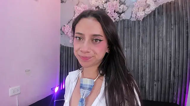 Snapshot of Zephyra_bms chatting on 07.04.26 Zephyra bms online show from 07.04.26