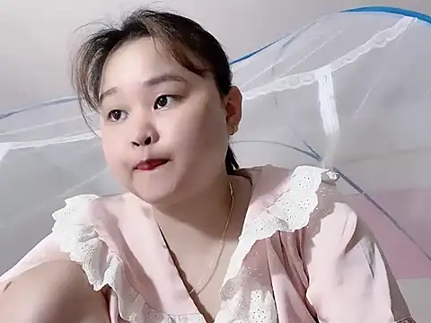 Snapshot of NhungNhun789 chatting on 05.09.26 NhungNhun789 online show from 05.09.26
