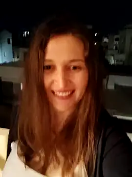 Snapshot of irresistibelle chatting on 04.19.26 irresistibelle online show from 04.19.26