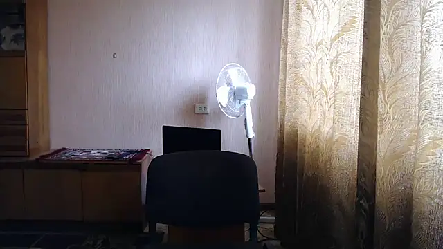 AlinaxJames online show from 04.23.26