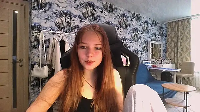 Snapshot of Princess_Mira chatting on 06.23.26 Princess Mira online show from 06.23.26