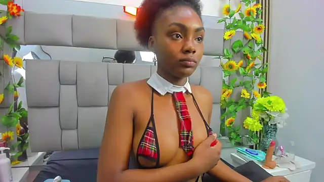 Snapshot of Asha_zuri69 chatting on 05.08.26 Asha zuri69 online show from 05.08.26