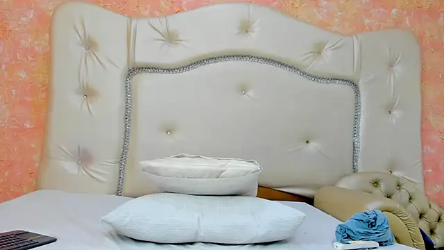 LianCarter  online show from 05.21.26
