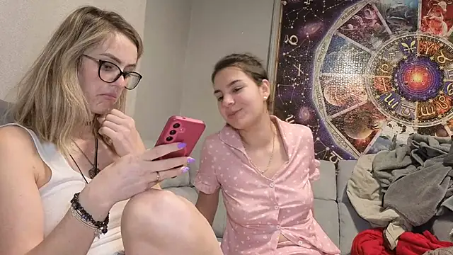 yara4u online show from 04.21.26