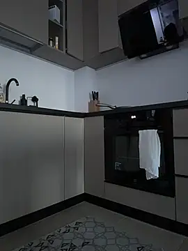 Mira Luna online show from 06.24.26