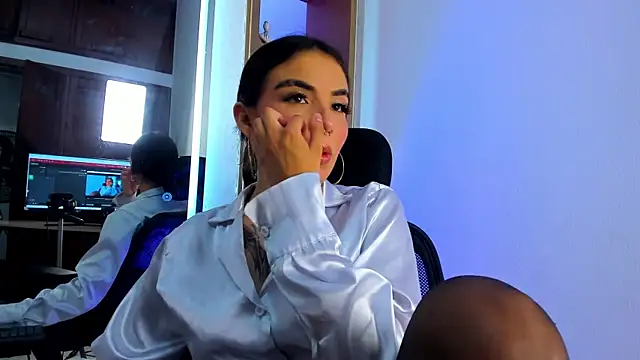 isabella hv online show from 05.30.26