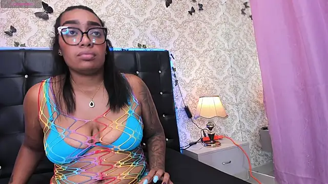  Piel Canela online show from 04.20.26