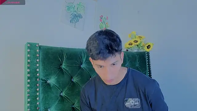 Snapshot of Zayn_Moretti chatting on 06.23.26 Zayn Moretti online show from 06.23.26