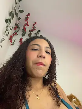 Daphnne Curly online show from 06.10.26