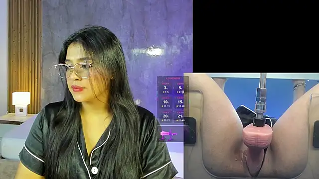LuciaReid online show from 05.08.26