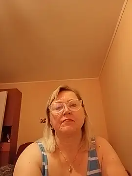 Snapshot of I_amVeronicle chatting on 06.19.26 I amVeronicle online show from 06.19.26